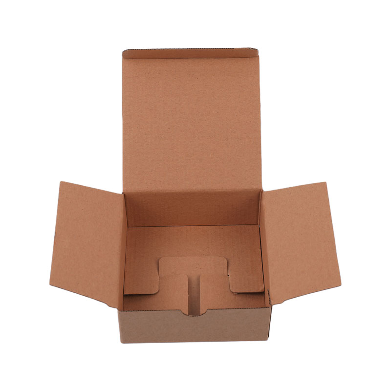 Natural self-covering aircraft cardboard box